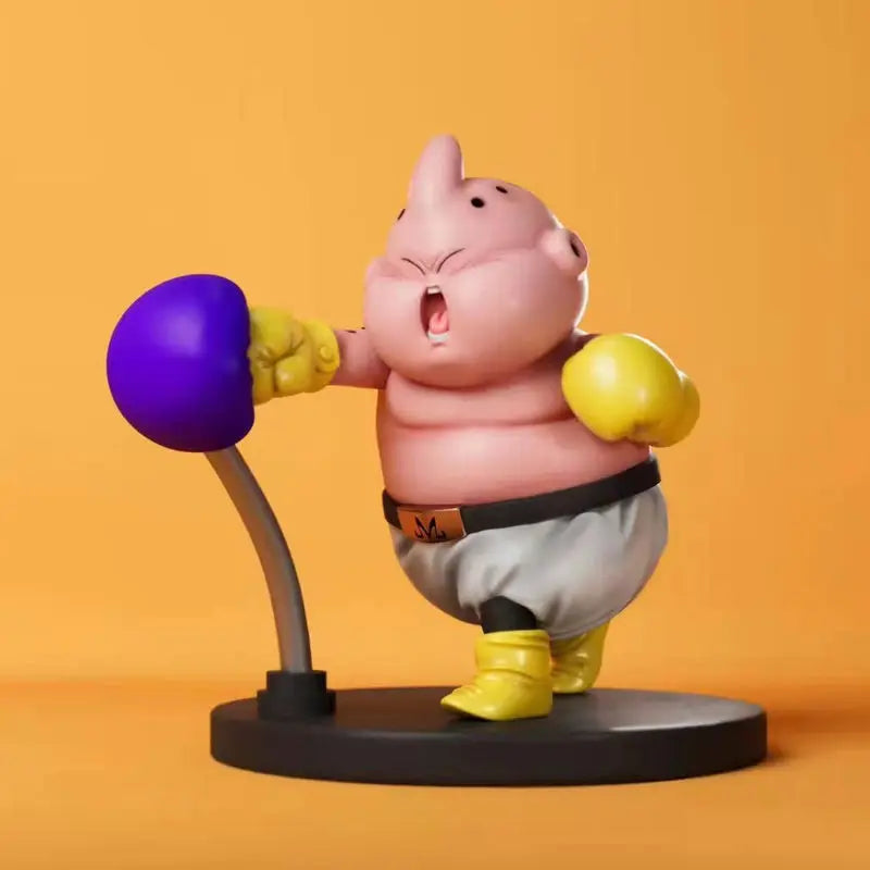 Majin Buu batendo no saco de pancadas